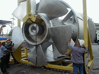 Propeller mounting
